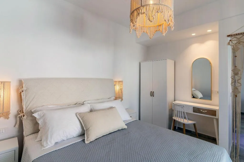 Room, Santorossa Luxury Villas, Santorini