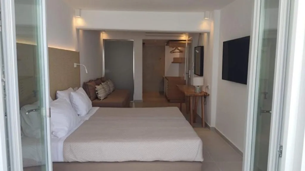 DOUBLE SUPERIOR Room, Manoulas Beach, Mykonos