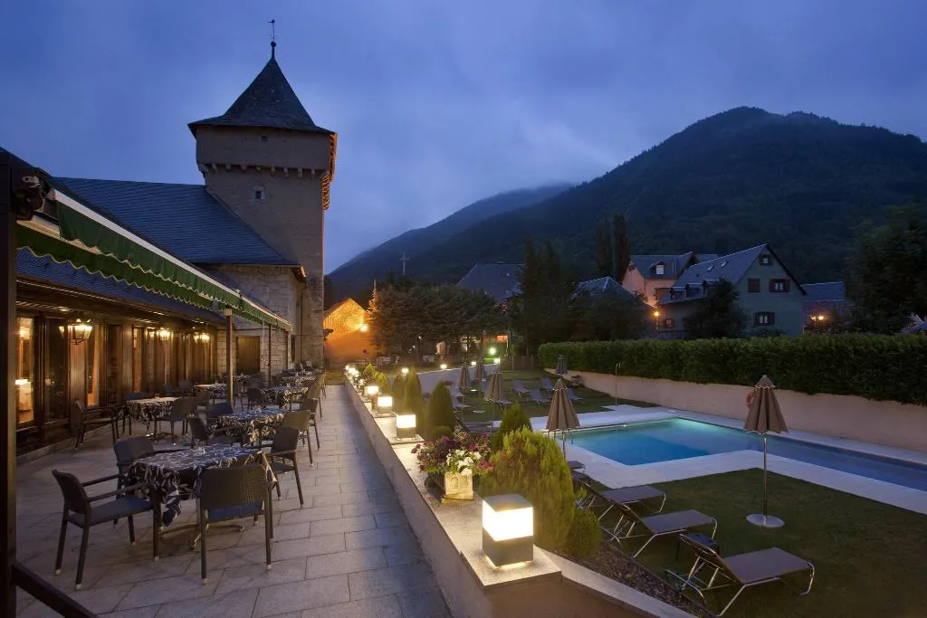 Terrace, Parador de Arties, Costa Brava