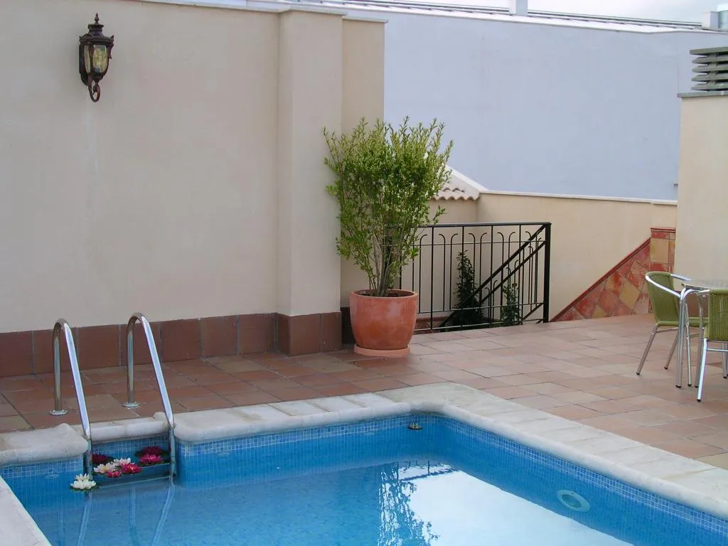 Pool, Hotel Santiago Jaen, Andalucia
