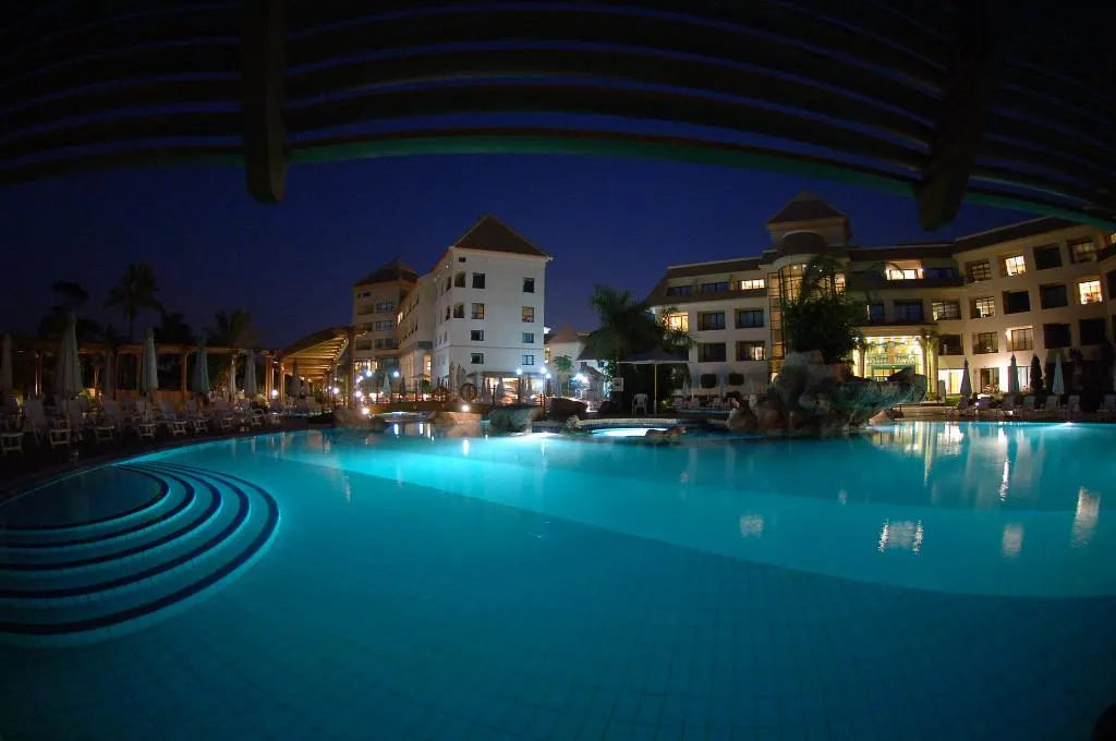 Pool, Hilton Pyramids Golf, Cairo