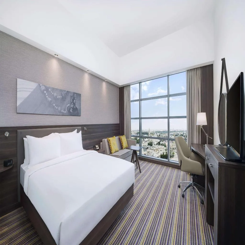 Room, Hampton by Hilton Dubai Airport, Dubai