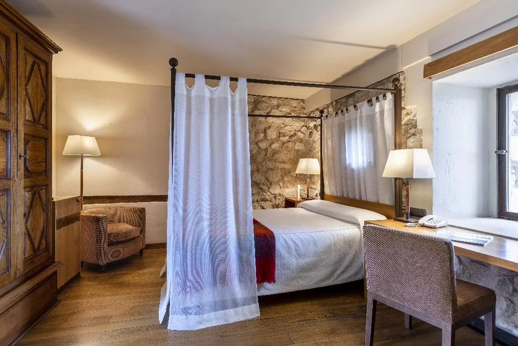 DOUBLE STANDARD Room, Parador de Alarcon, Valencia