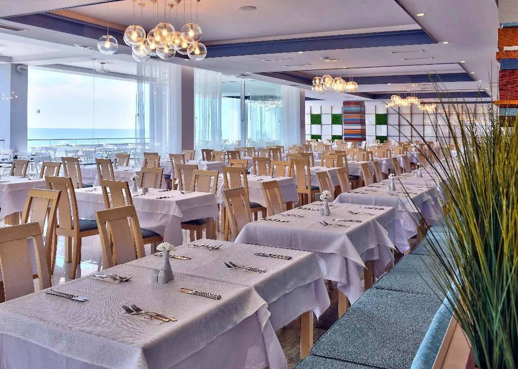 Restaurant, Grifid Hotel Encanto Beach, Varna
