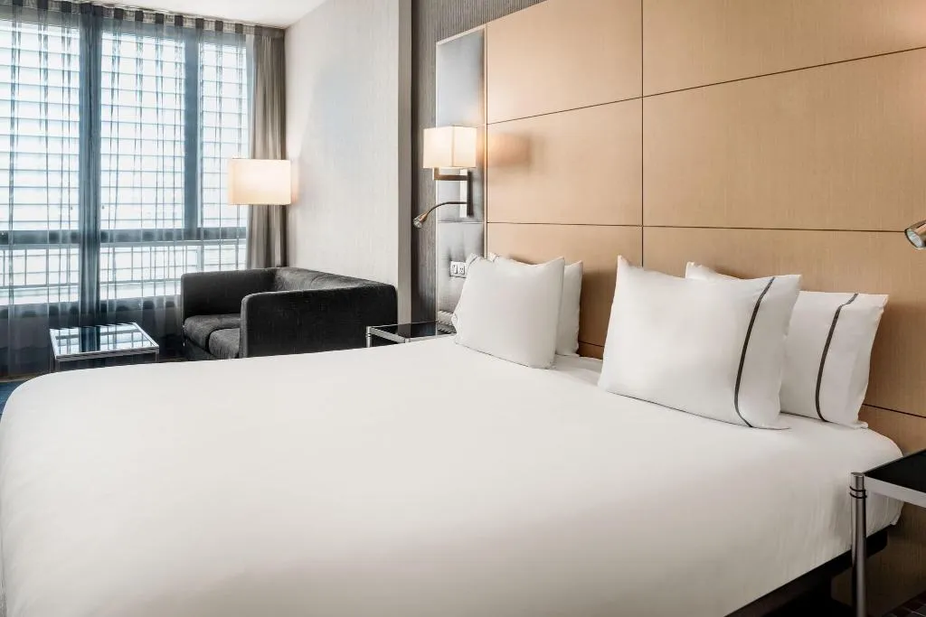 Room, AC Barcelona Victoria Suites, Barcelona