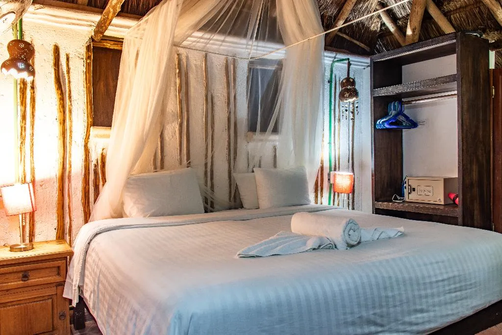 SINGLE ECONOMY PREMIUM Room, Casaejido, Playa Del Carmen