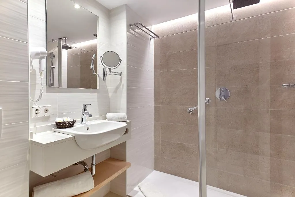 DOUBLE SINGLE USE STANDARD Room, Universal Hotel Cabo Blanco - Adults Only, Majorca