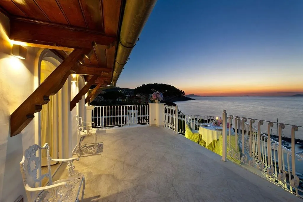Terrace, Villa Silvana Relais, Naples