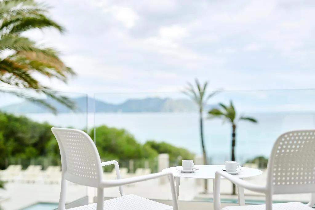 JUNIOR SUITE SEA FRONT Room, Iberostar Waves Cala Millor, Majorca