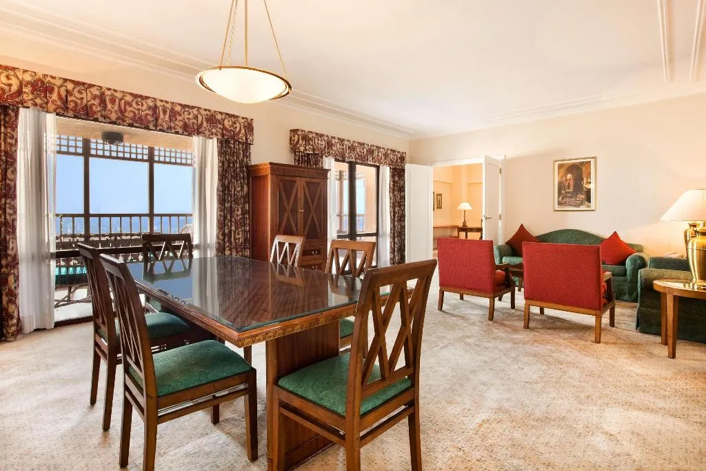 Room, Cairo World Trade Center Hotel & Residences, Cairo