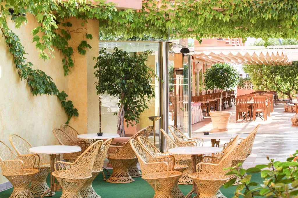 Terrace, whala!isabela, Majorca
