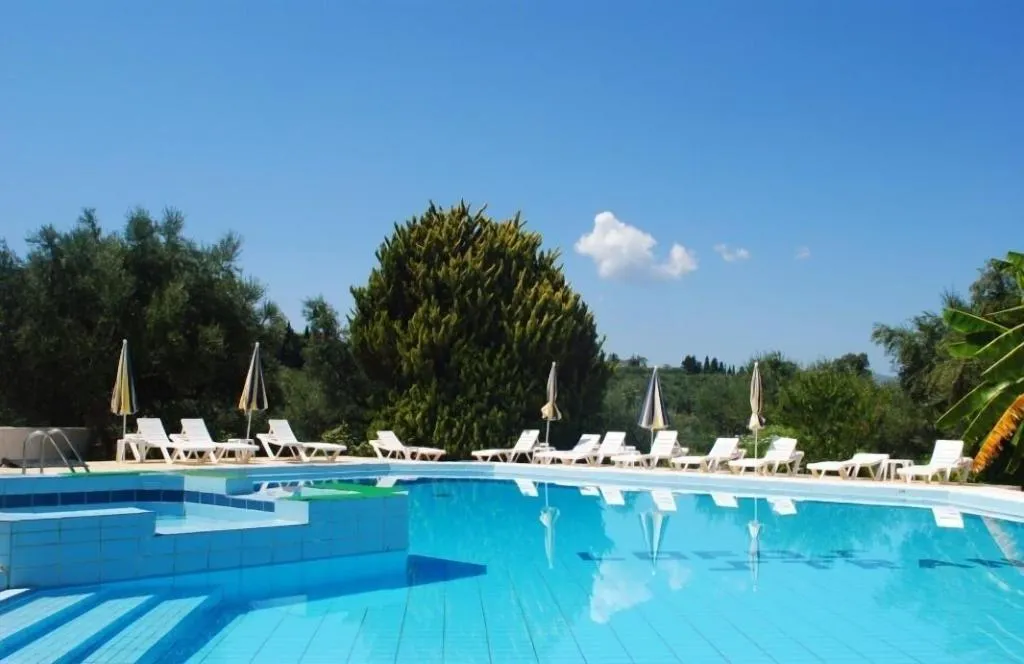 Sports and Entertainment, Lofos Strani, Zante