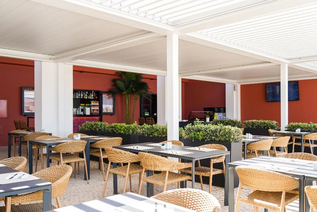 Restaurant, Vitors Village, Algarve