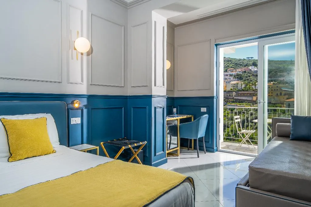 Room DELUXE SEA VIEW Room, Mary Hotel, Naples