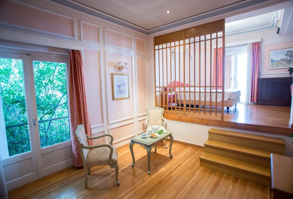SUITE STANDARD Room, Delphi Palace, Athens