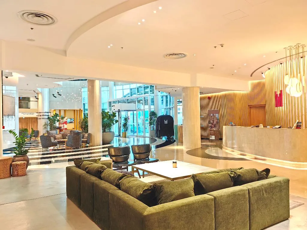 Lobby, Millennium Airport Hotel Dubai, Dubai