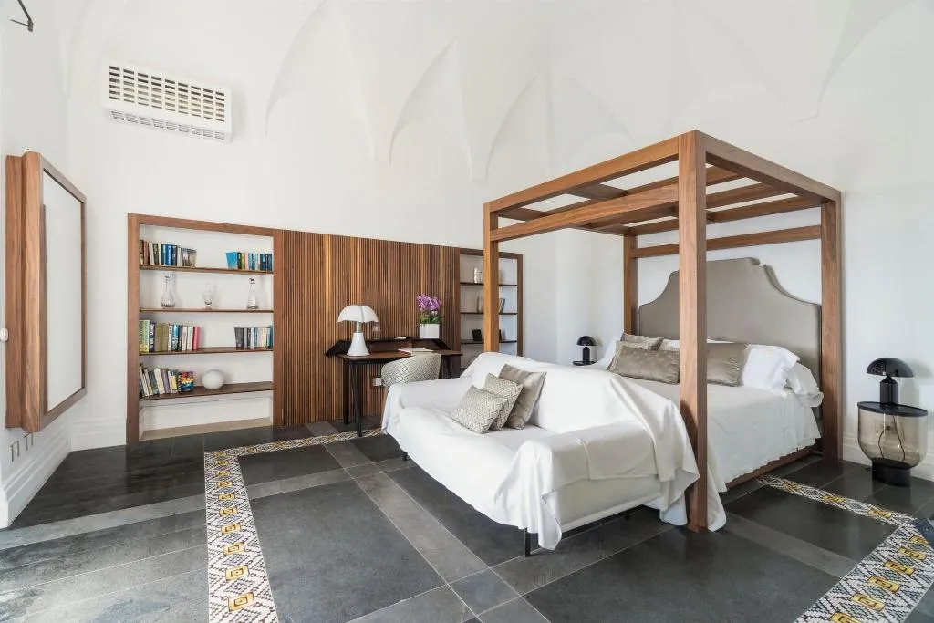 DOUBLE DELUXE SEA VIEW WITH BALCONY Room, Villa Magia, Naples