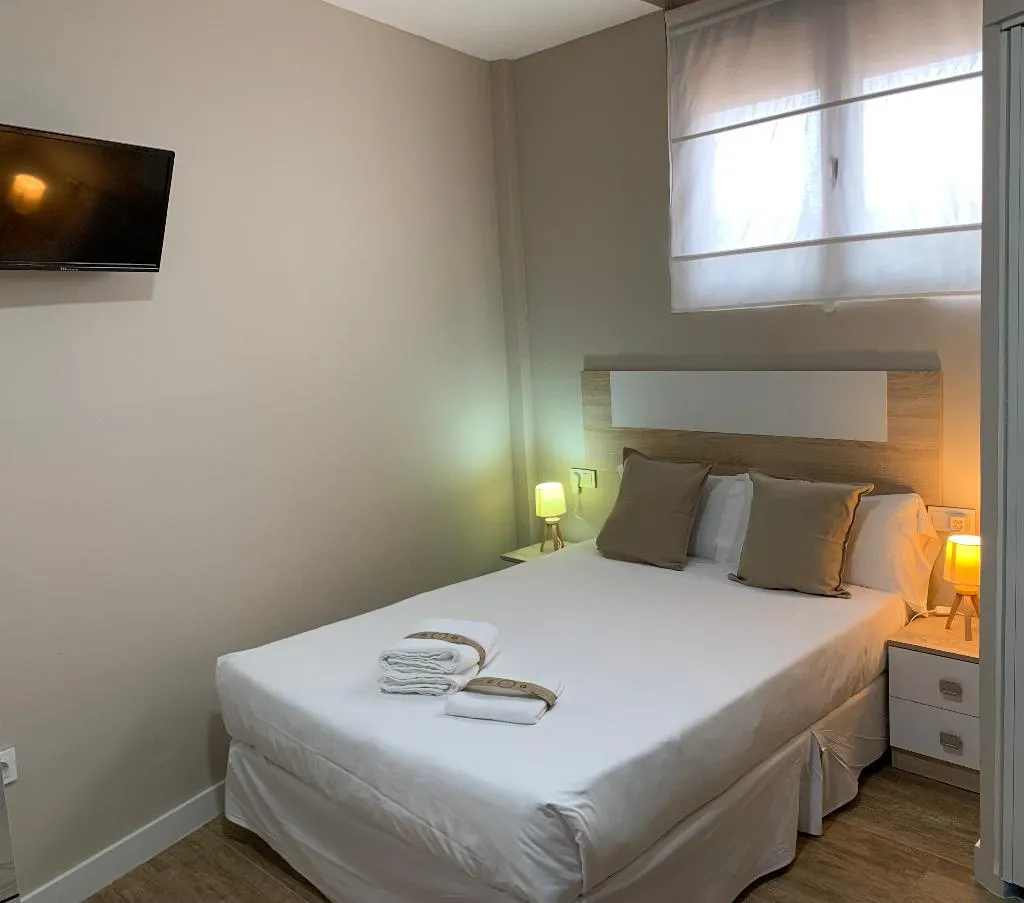DOUBLE ECONOMY Room, Hostel Sea&Dreams Calpe, Costa Blanca
