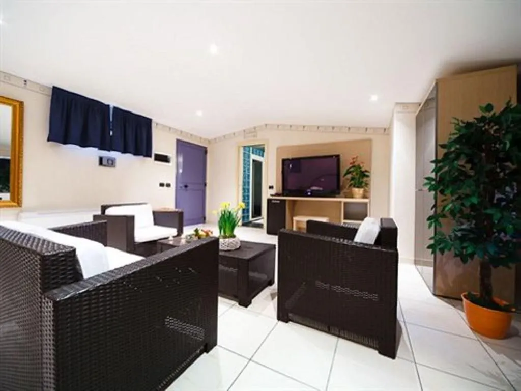 Lobby, Hotel-Motel Autosole 2, Milan