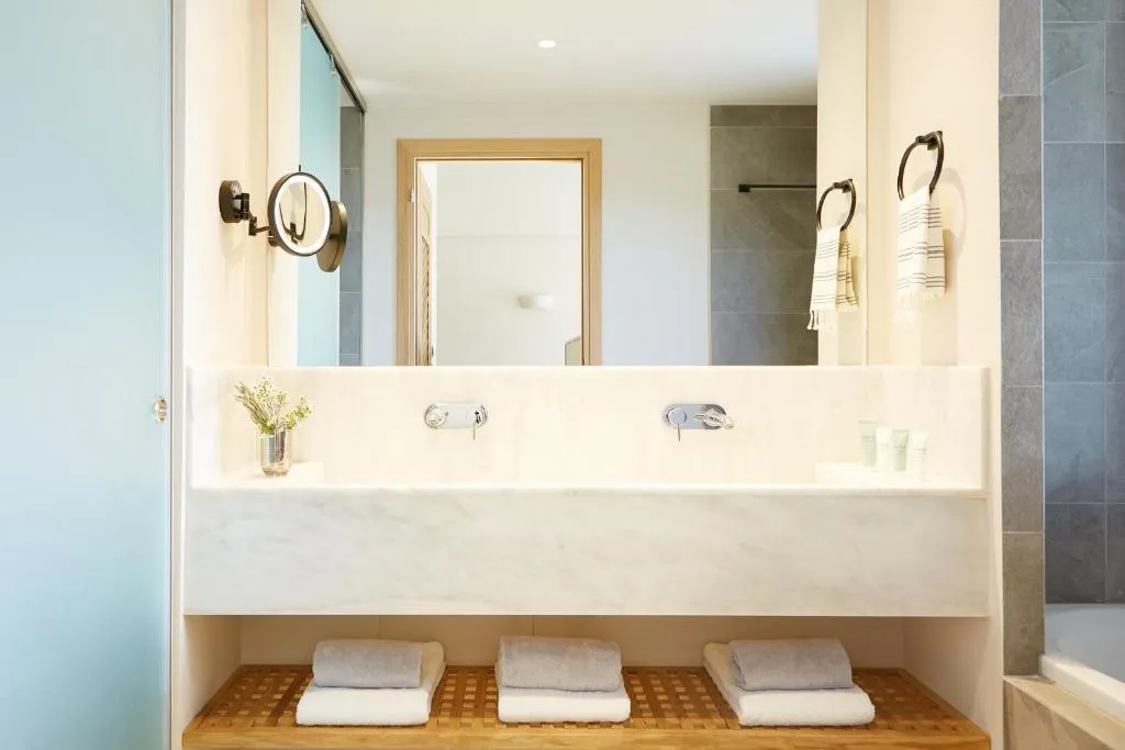 JUNIOR SUITE WITH PRIVATE POOL Room, Elivi Skiathos, Skiathos