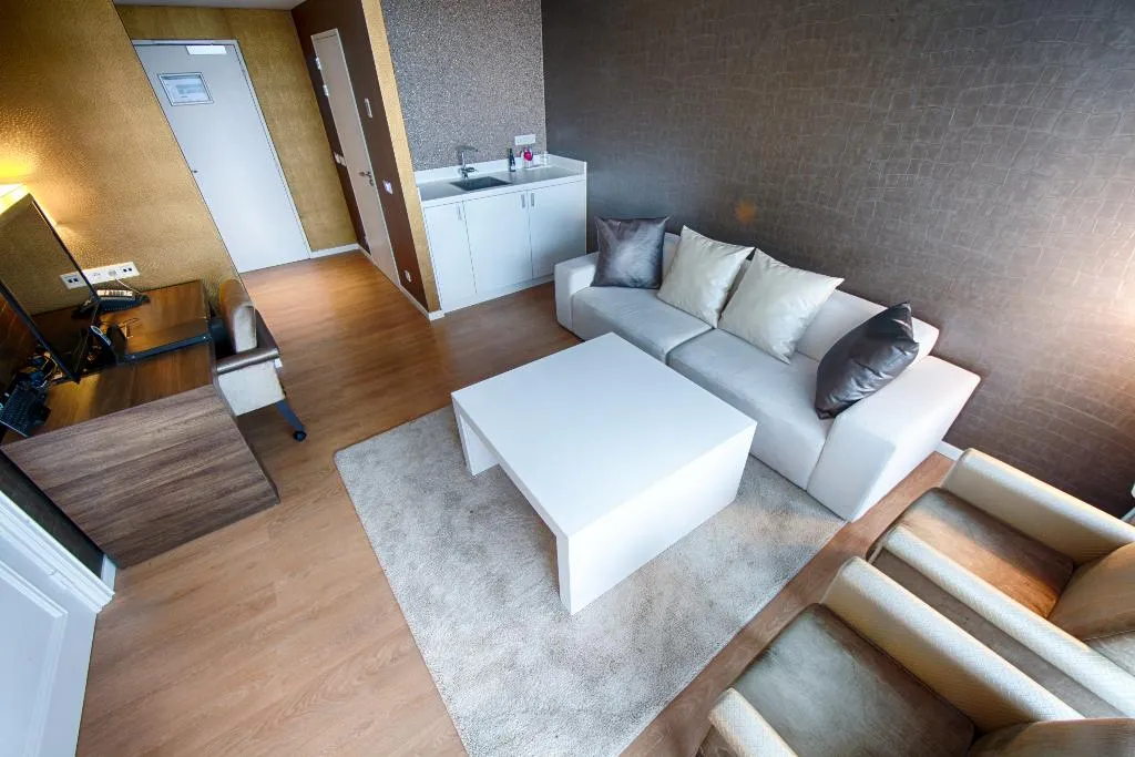 SUITE STANDARD Room, Leonardo Royal Hotel Den Haag Promenade, Amsterdam