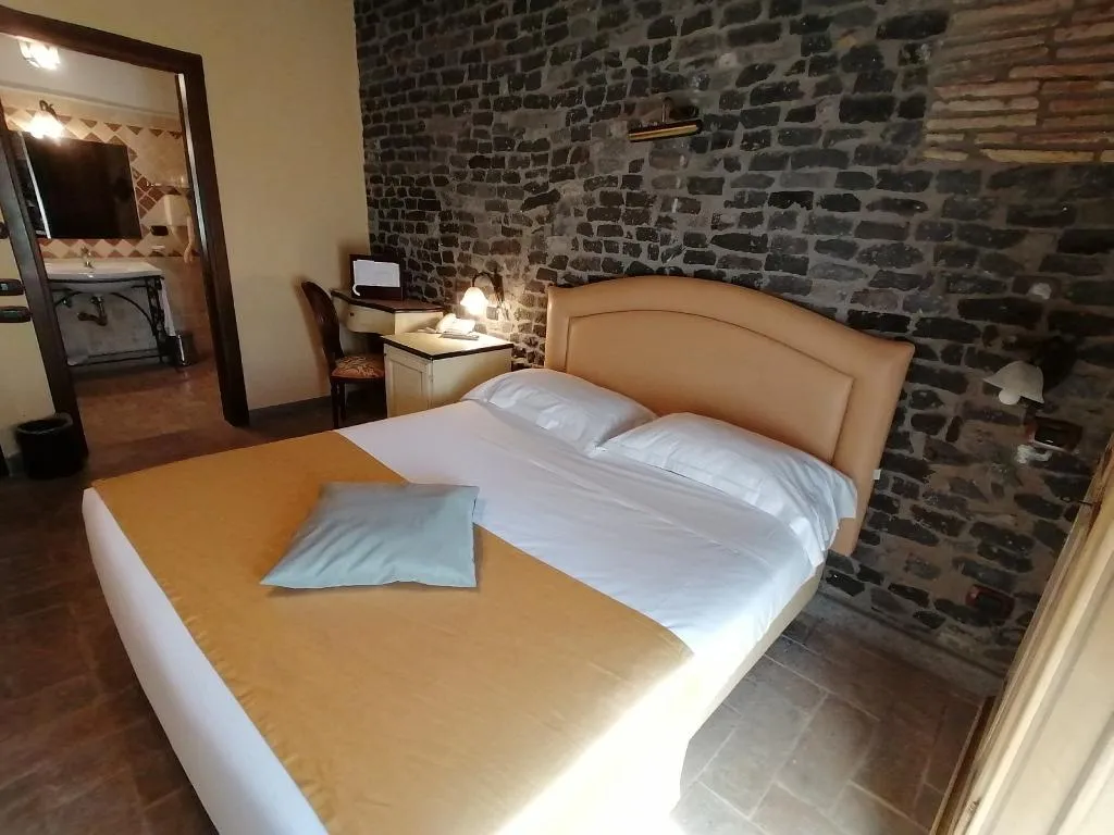 DOUBLE CLASSIC Room, Hotel Relais Castrum Bocce, Rome