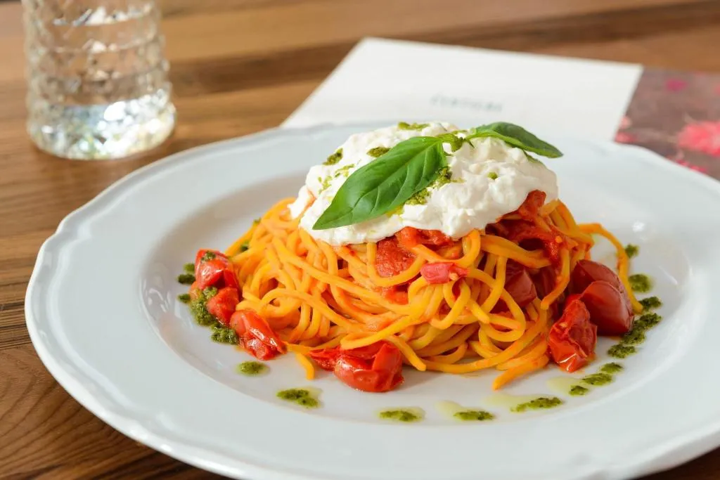 Restaurant, Windsor, Milan