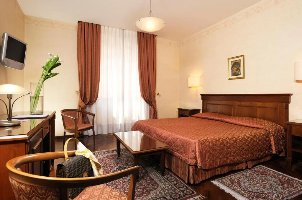 QUADRUPLE STANDARD Room, Torino, Rome