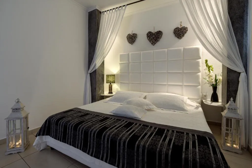 SUITE CLASSIC DOUBLE BED Room, Dream Island Hotel, Santorini