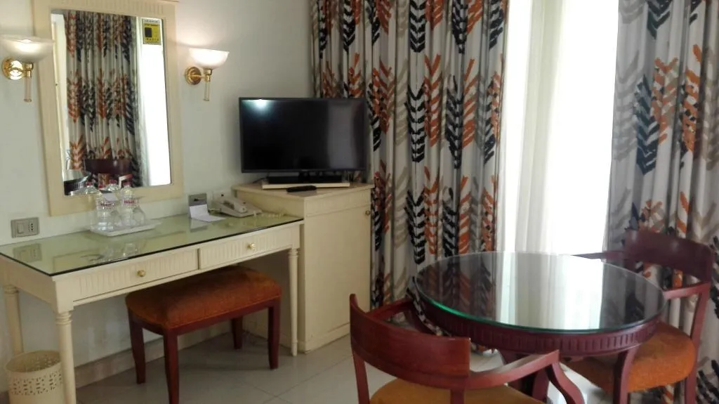 TWIN CLASSIC GARDEN VIEW Room, Cairo Pyramids Hotel, Cairo