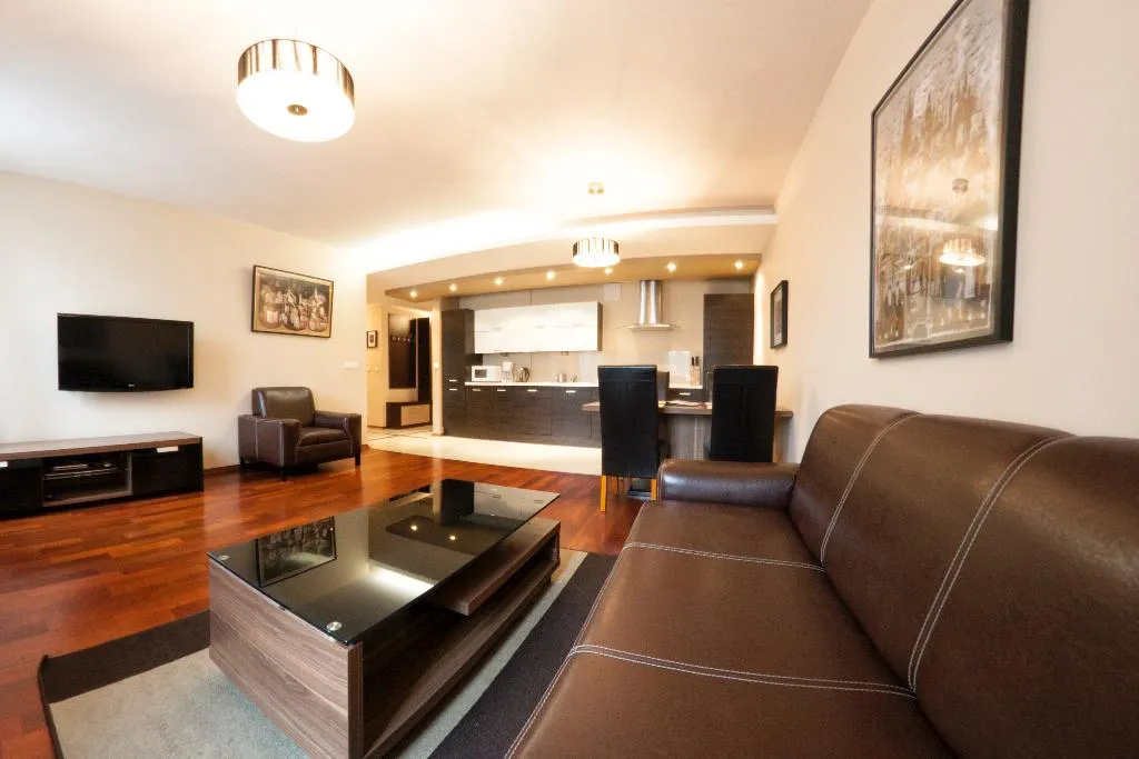 APARTMENT DELUXE TWO BEDROOM Room, Yourplace Biskupia Apartments, Krakow