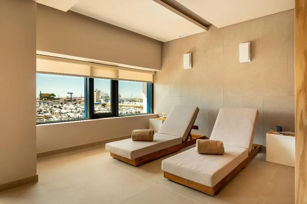 Sports and Entertainment, AP Eva Senses, Algarve
