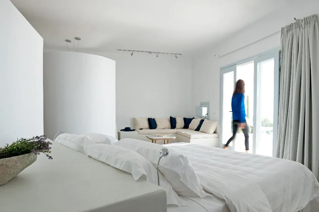 SUITE SEA VIEW WITH PRIVATE POOL Room, Santorini Heights, Santorini