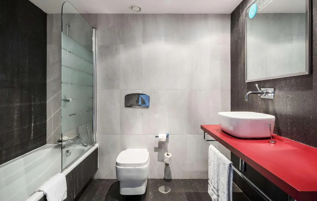 Room, Ilunion Suites Madrid, Madrid