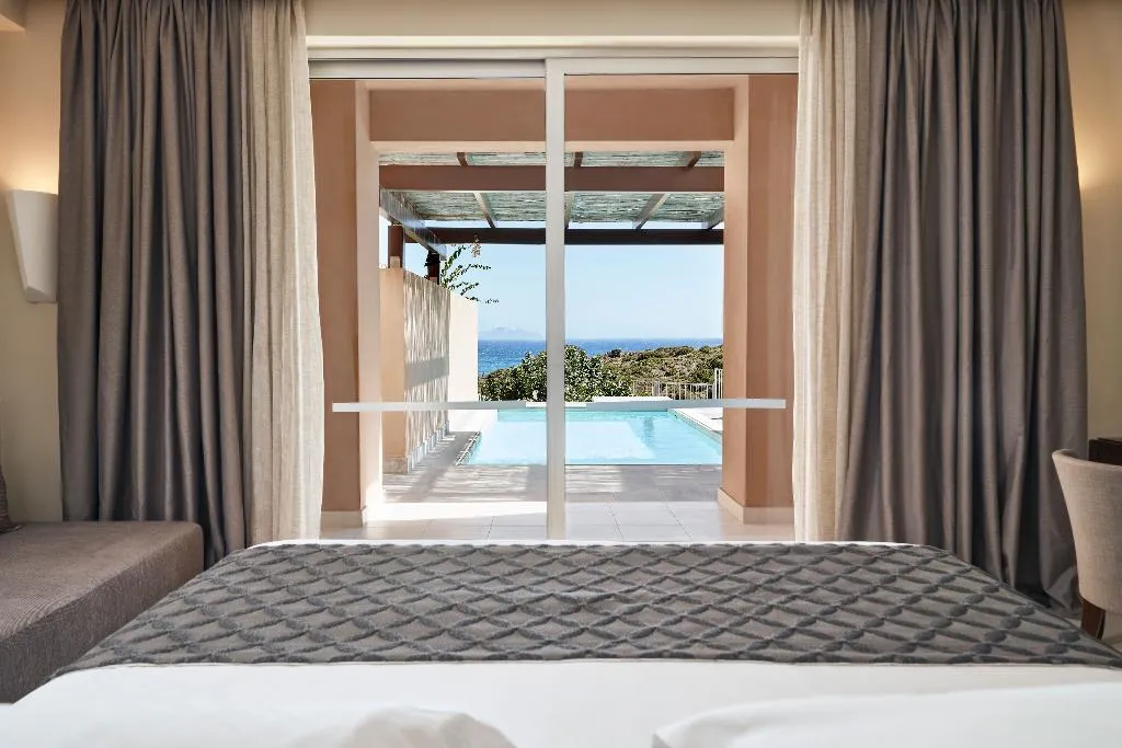 SUITE WITH PRIVATE POOL Room, Atlantica Belvedere Resort, Kos