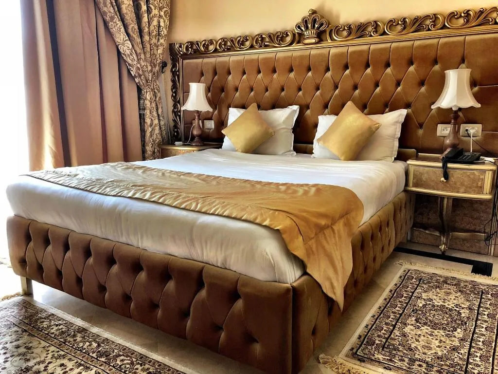 Room, Royal Victoria, Tunisia