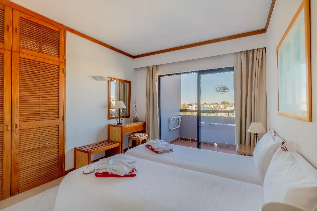 APARTMENT DELUXE ONE BEDROOM Room, Muthu Oura Praia Hotel, Algarve