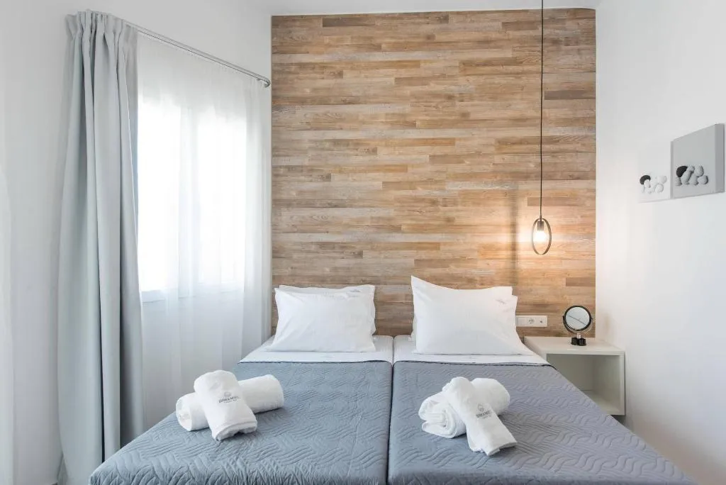 Room, Ria, Crete