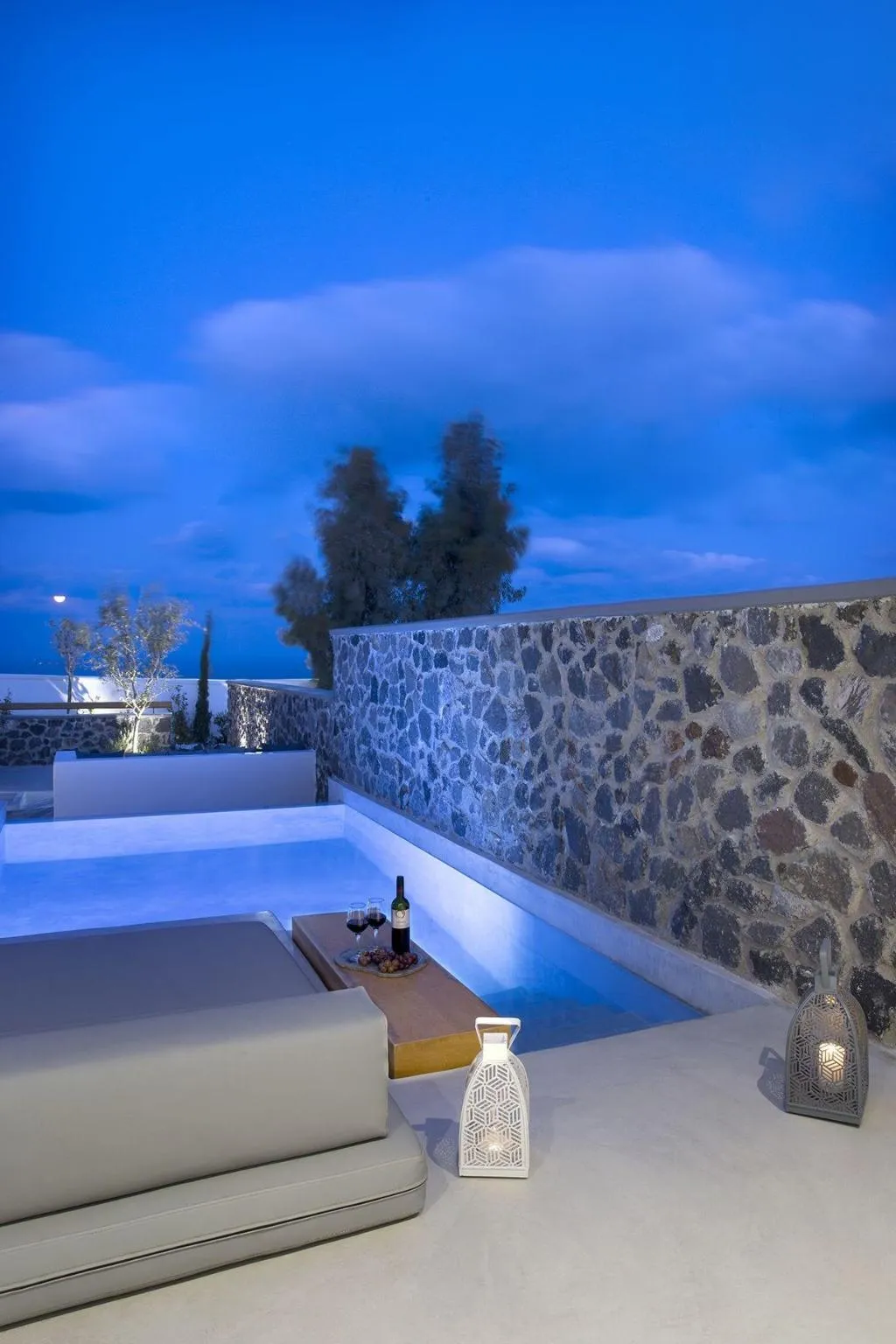 Room, June Twenty Suites, Santorini