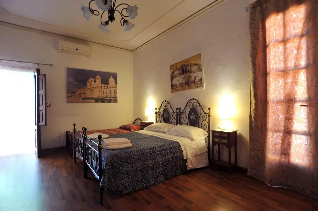Room, Il Giardino Di Pietra, Catania
