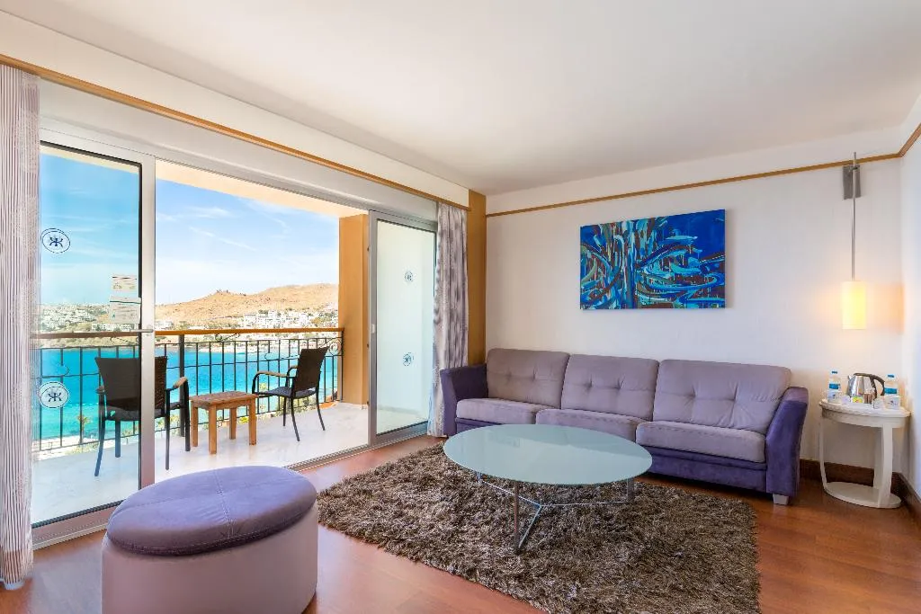 JUNIOR SUITE SEA VIEW Room, Kefaluka Resort, Bodrum