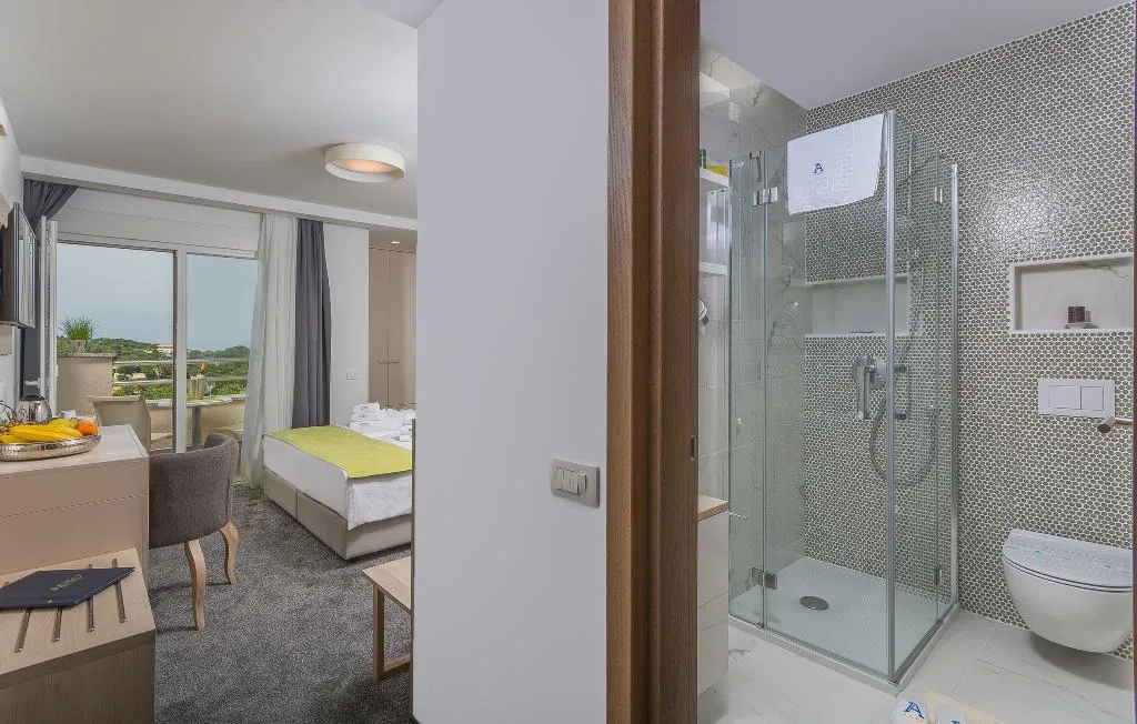 TRIPLE SEA VIEW WITH BALCONY Room, Aparthotel Adeo, Istria
