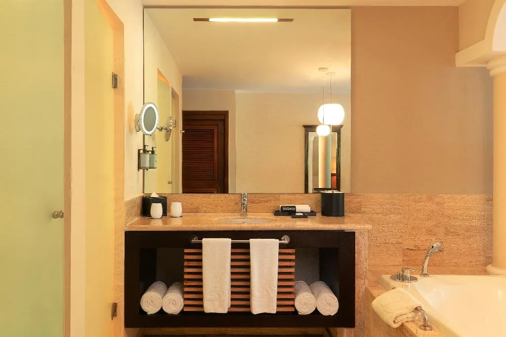JUNIOR SUITE GARDEN VIEW Room, Grand Palladium Select White Sand Resort & Spa AI, Cancun Area