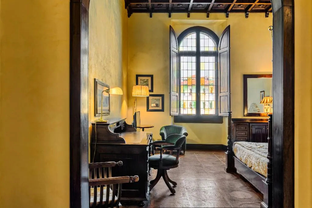 TRIPLE DELUXE Room, Grand Hotel Baglioni, Florence