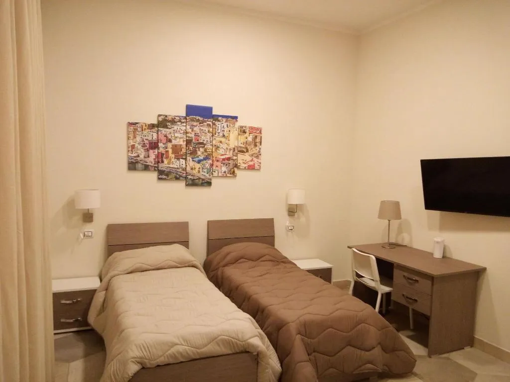 Room, B&B La Dimora del Conte, Naples