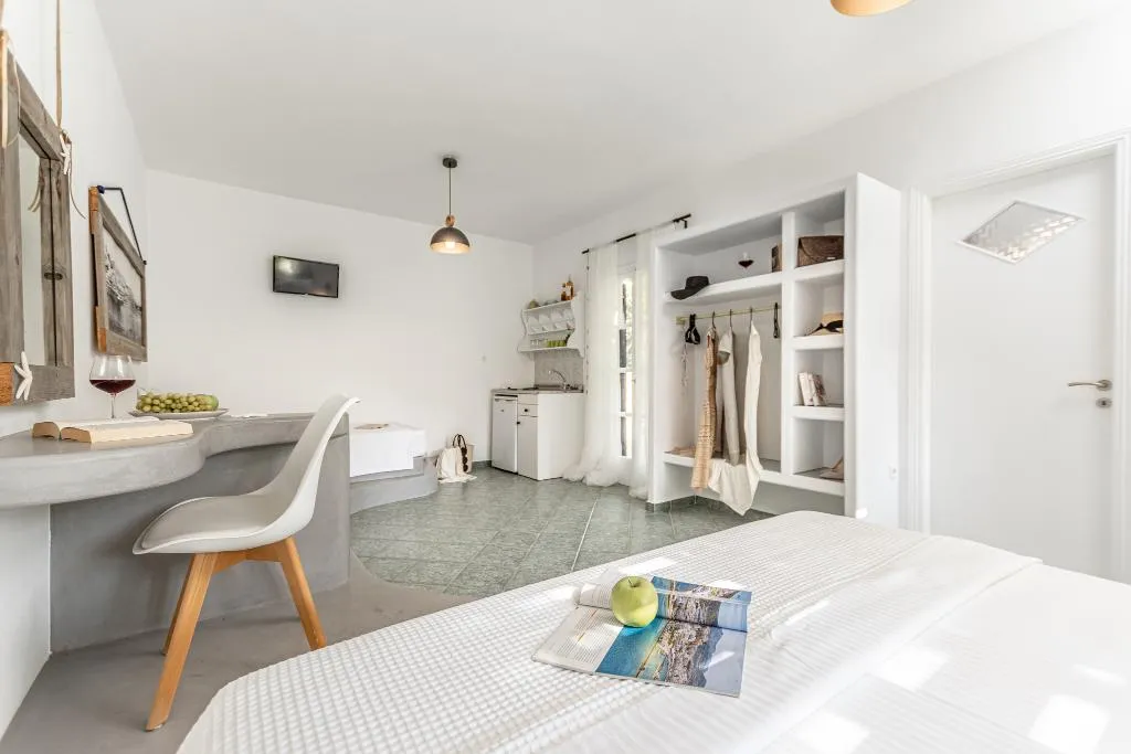 FAMILY ROOM DELUXE WITH TERRACE Room, Palatiana Agriturismo - Philoxenia Cottages, Crete