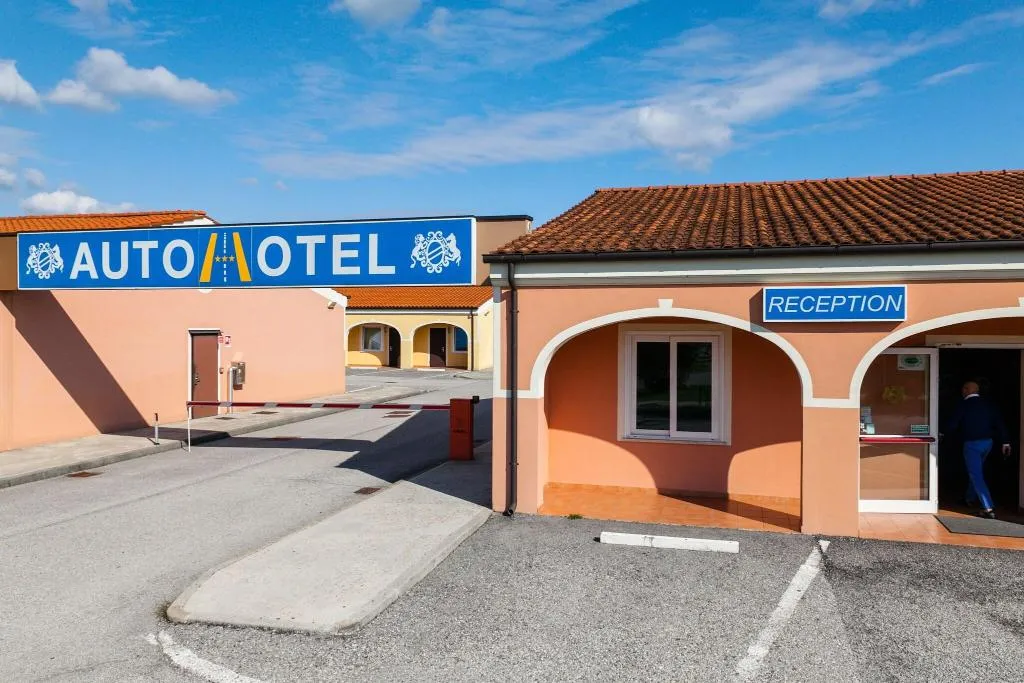 General view, Autohotel Venezia, Venice