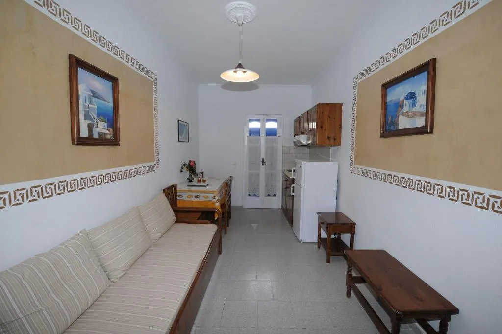 Room, Orfeas Apartments, Santorini