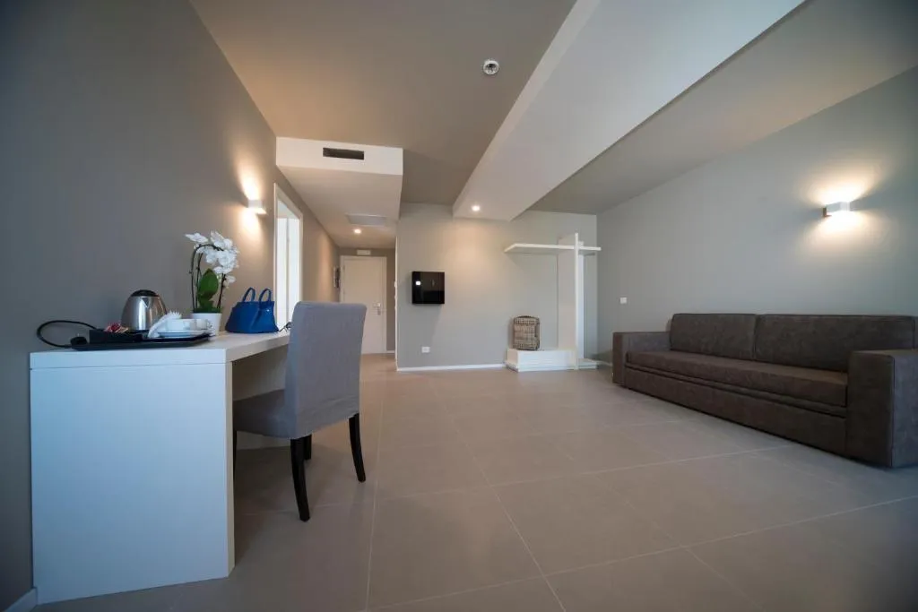 DOUBLE SUPERIOR Room, Airone City Hotel, Catania
