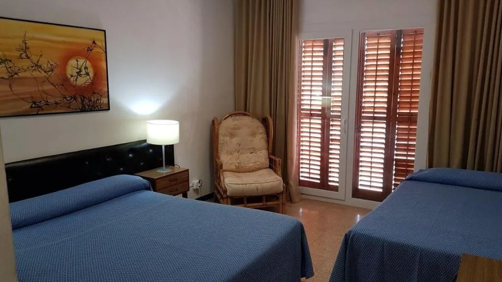Room, Hostal Residencia Catalina, Costa Brava